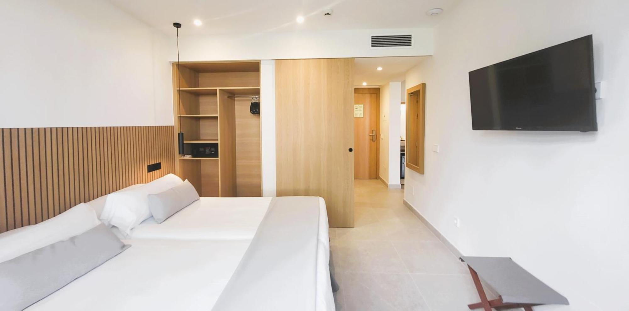Hotel Bahia Pollensa ポルト・ダ・ポリェンサ エクステリア 写真